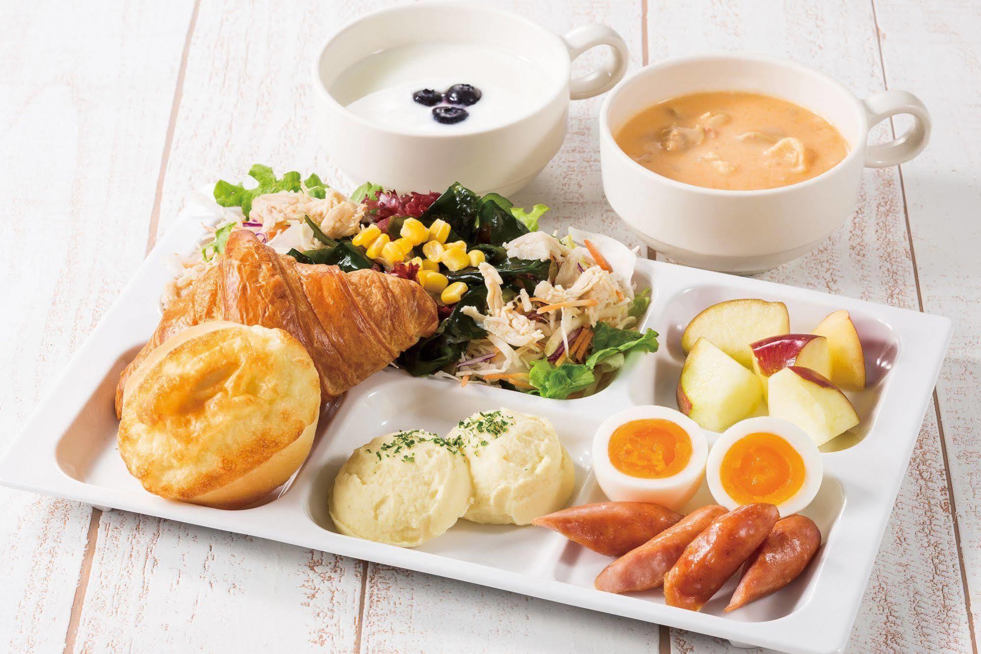 Hotel Comfort Yokohama Kannai 3*